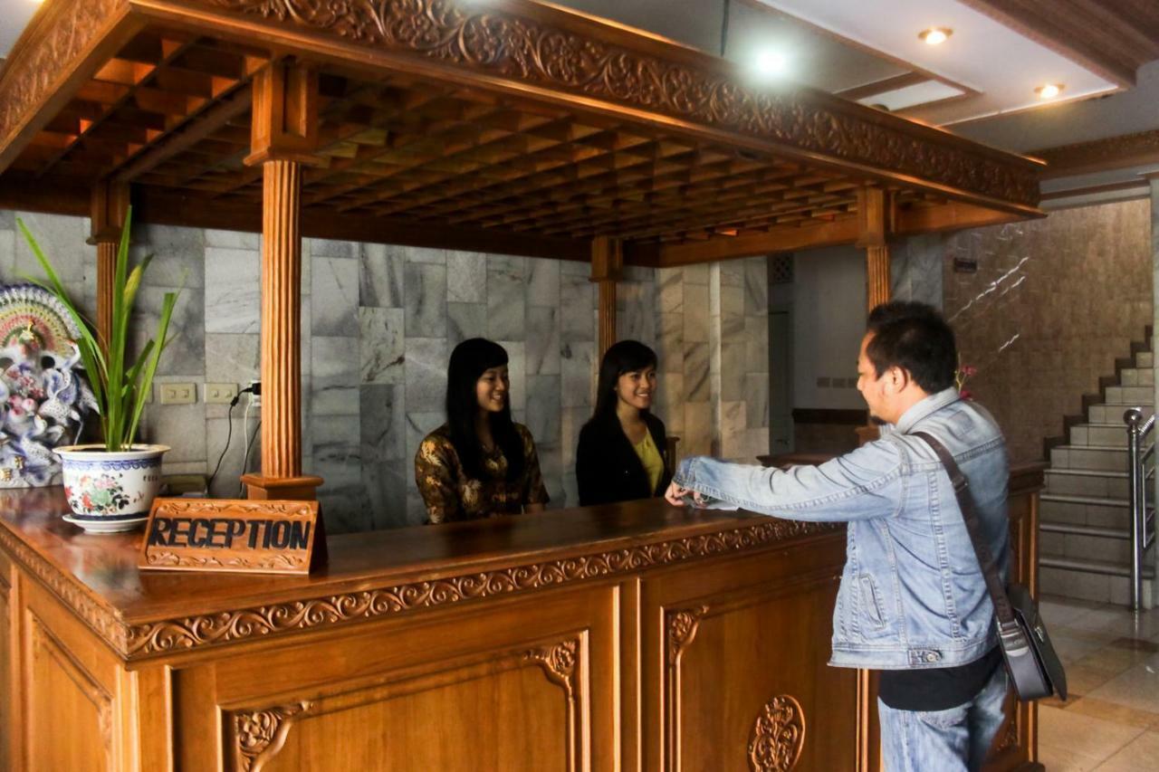 Hotel Wiwi Perkasa 2 Indramayu Dış mekan fotoğraf